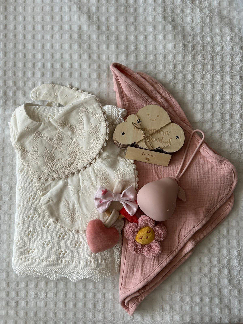 Cesta bebé Flor rosa